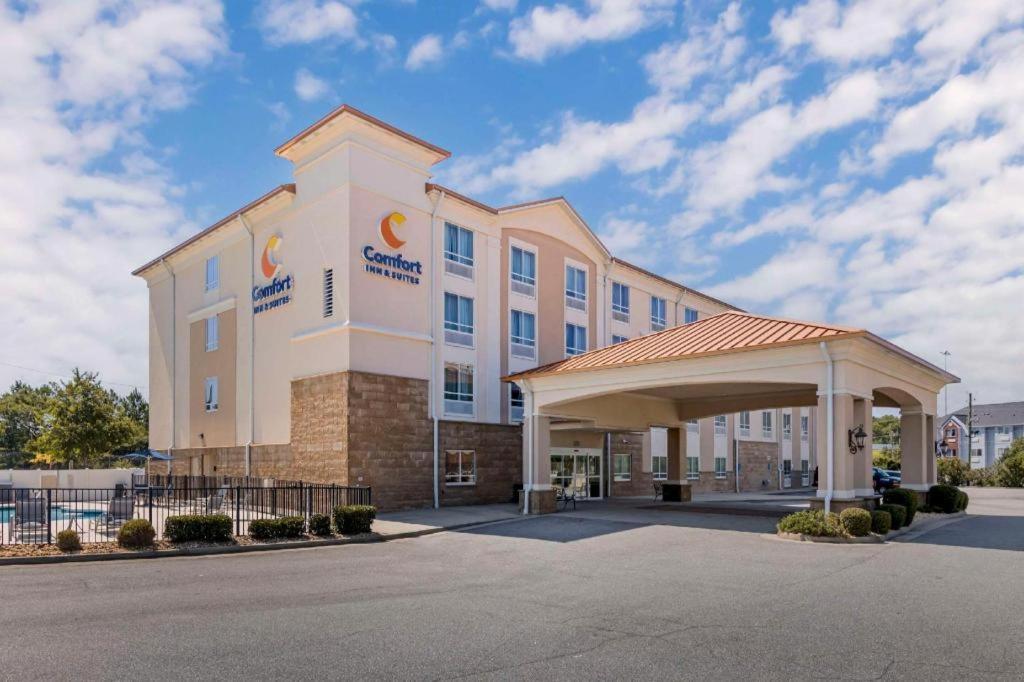 Comfort Inn & Suites Tifton Exterior photo